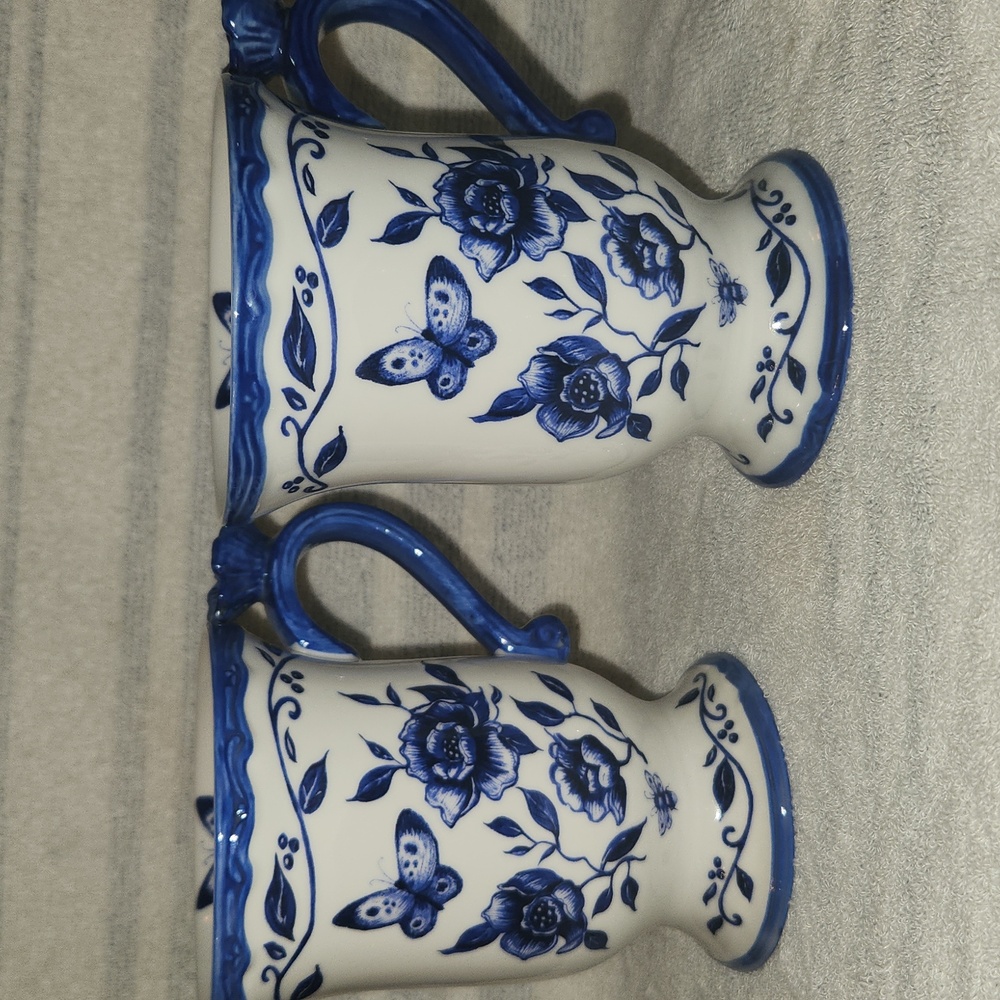 Cracker Barrell Susan Winget Blue Bliss Set Of 2 Coffee Mugs -Rare- - Picture 3 of 5